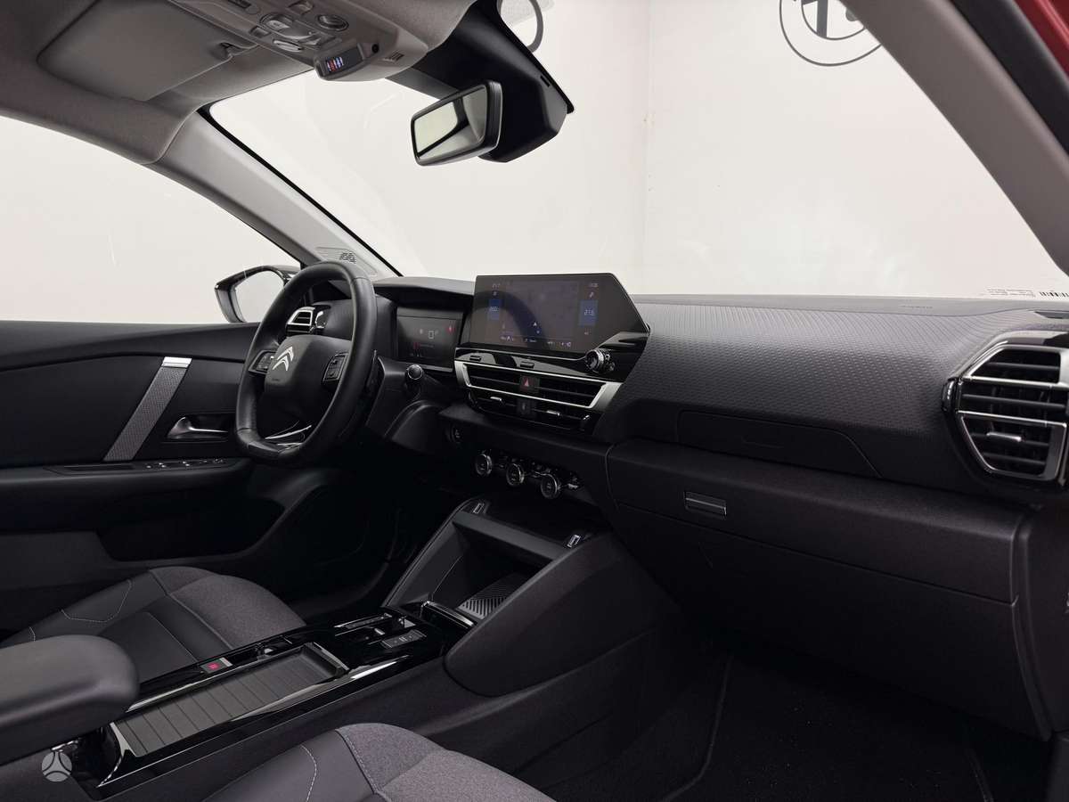 Citroen C4, 1.2 l., Хэтчбек