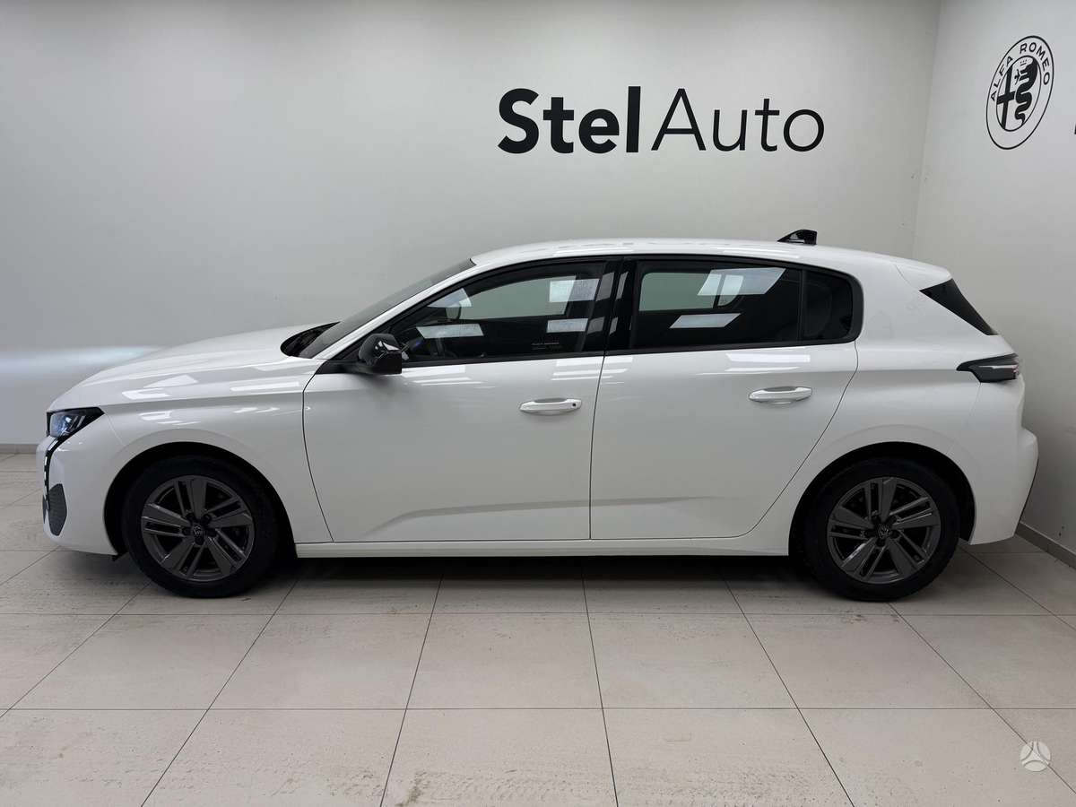 Peugeot 308, 1.2 l., hatchback