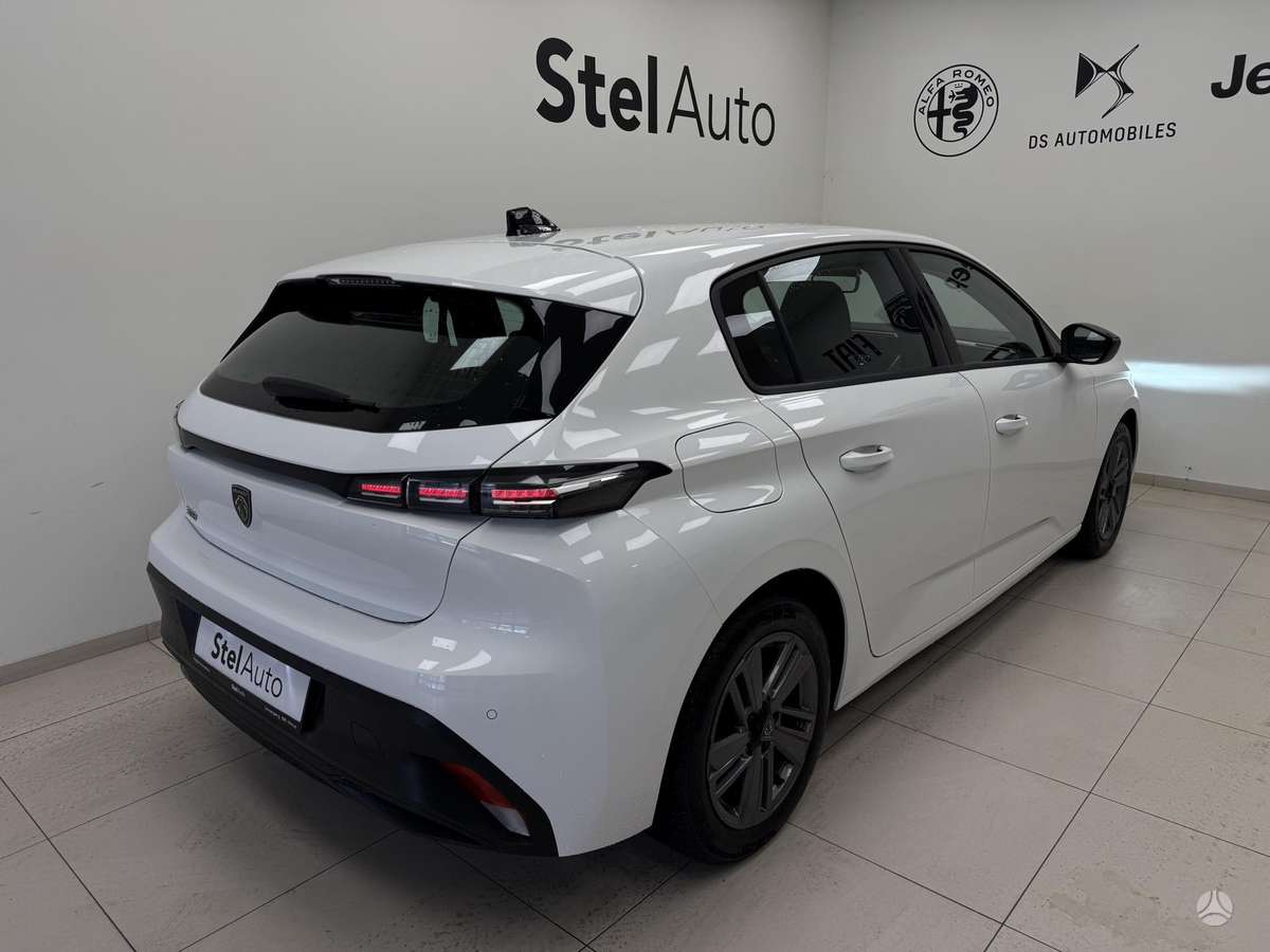 Peugeot 308, 1.2 l., hatchback