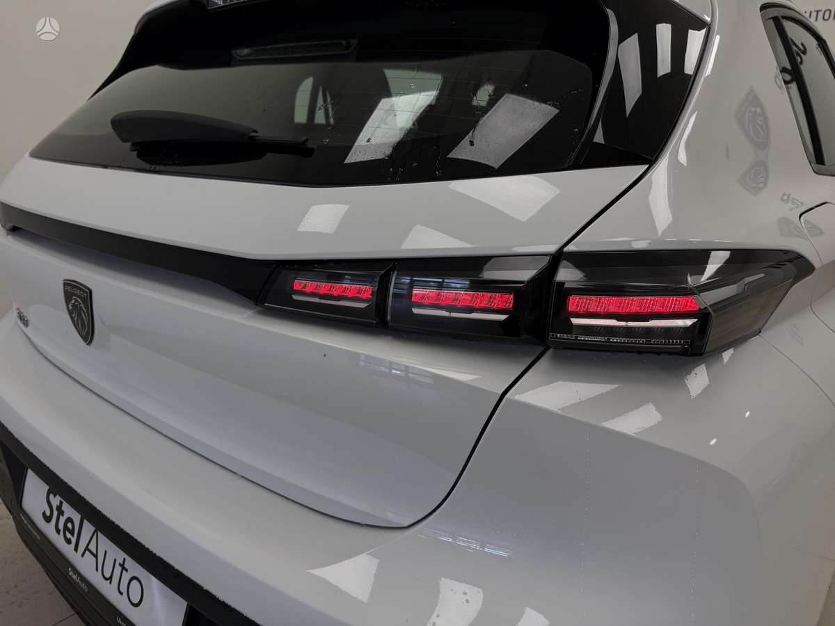 Peugeot 308, 1.2 l., hatchback