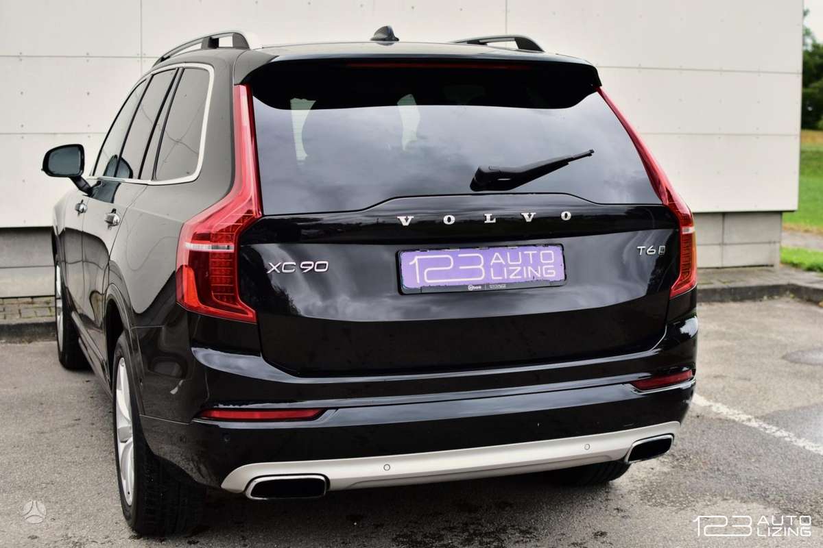 Volvo XC90 - 8