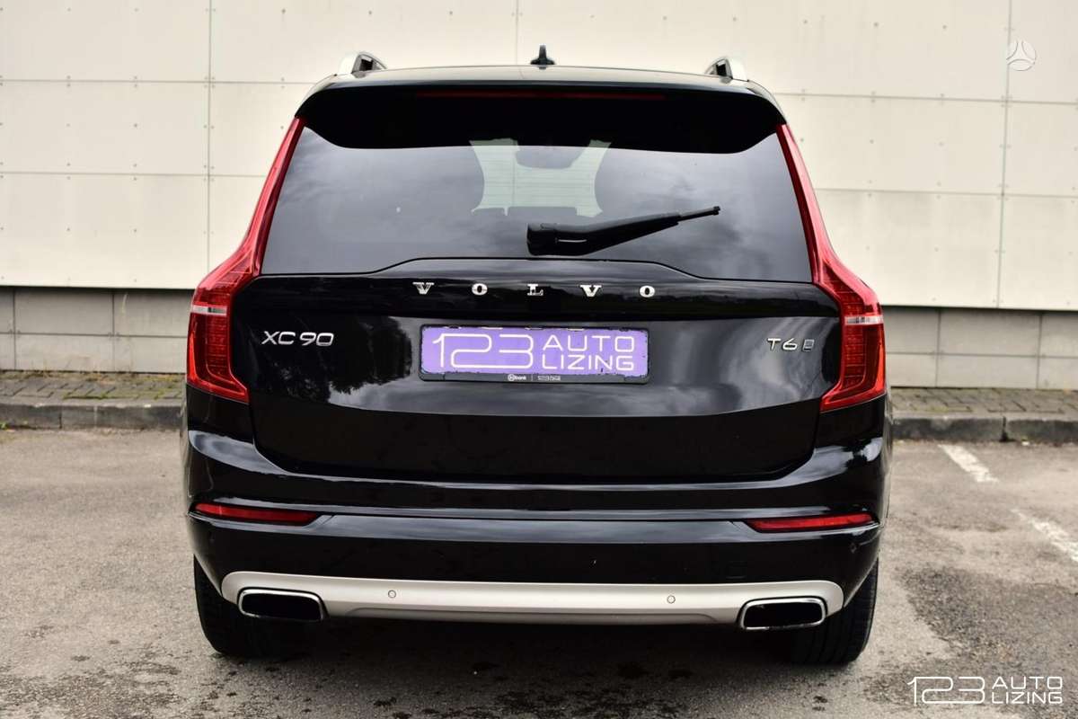 Volvo XC90 - 9