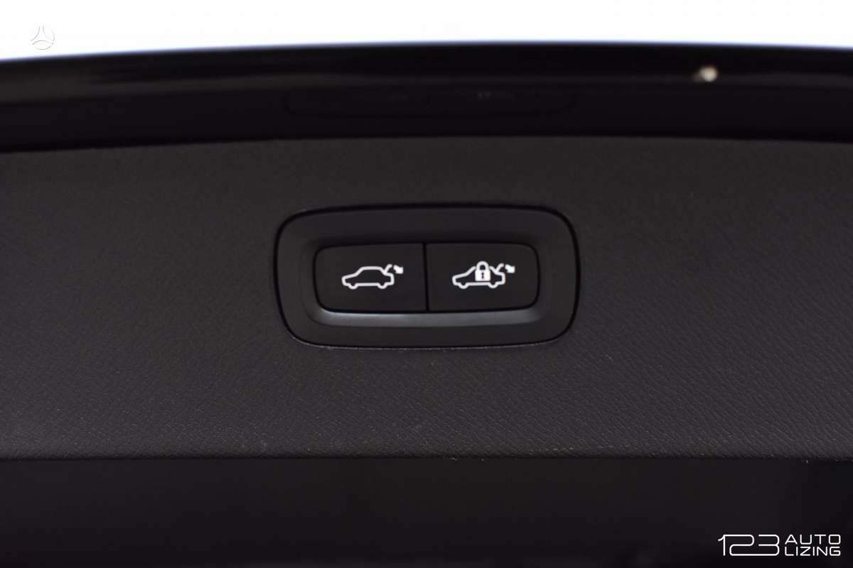 Volvo XC90 - 12