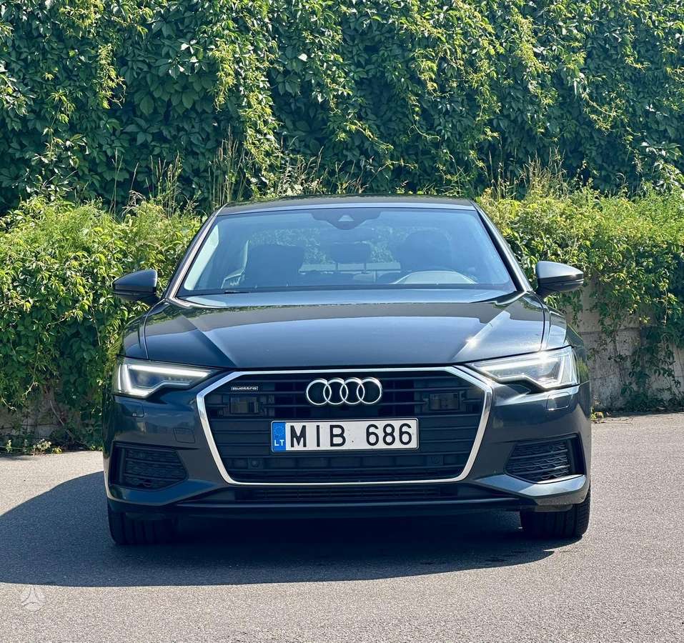 Audi A6, 2.0 l., Седан