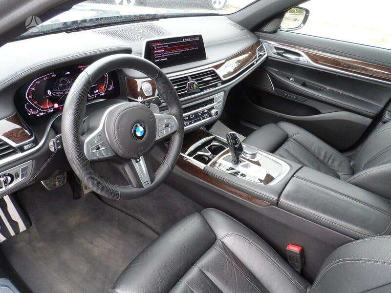 BMW 740, 3.0 l., Седан