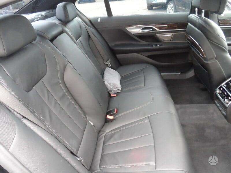 BMW 740, 3.0 l., Седан