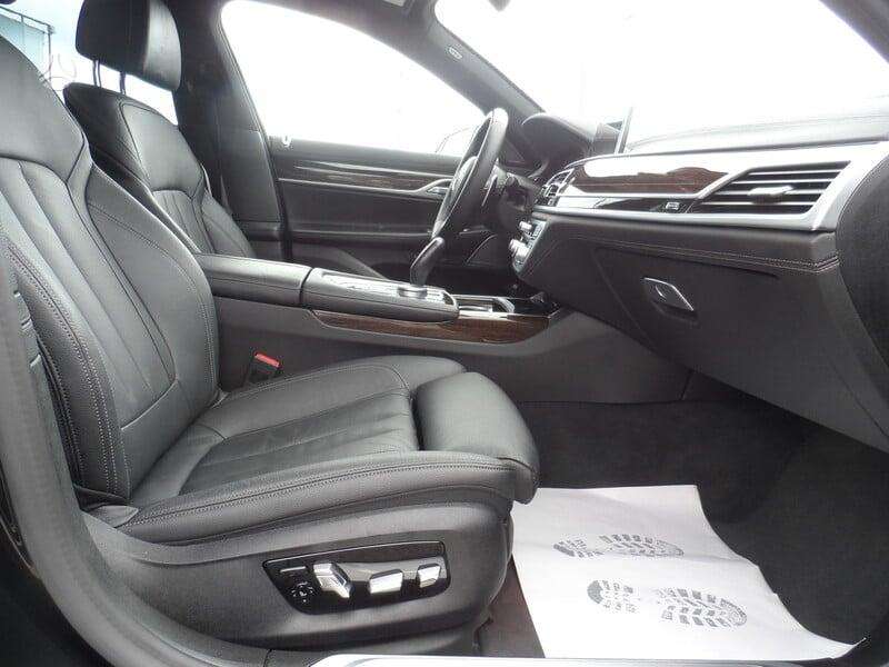 BMW 740, 3.0 l., Седан