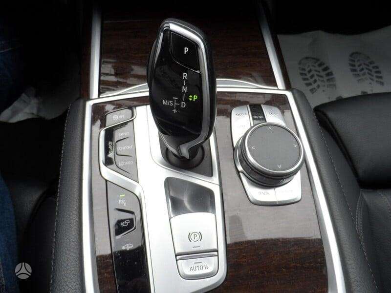 BMW 740, 3.0 l., Седан