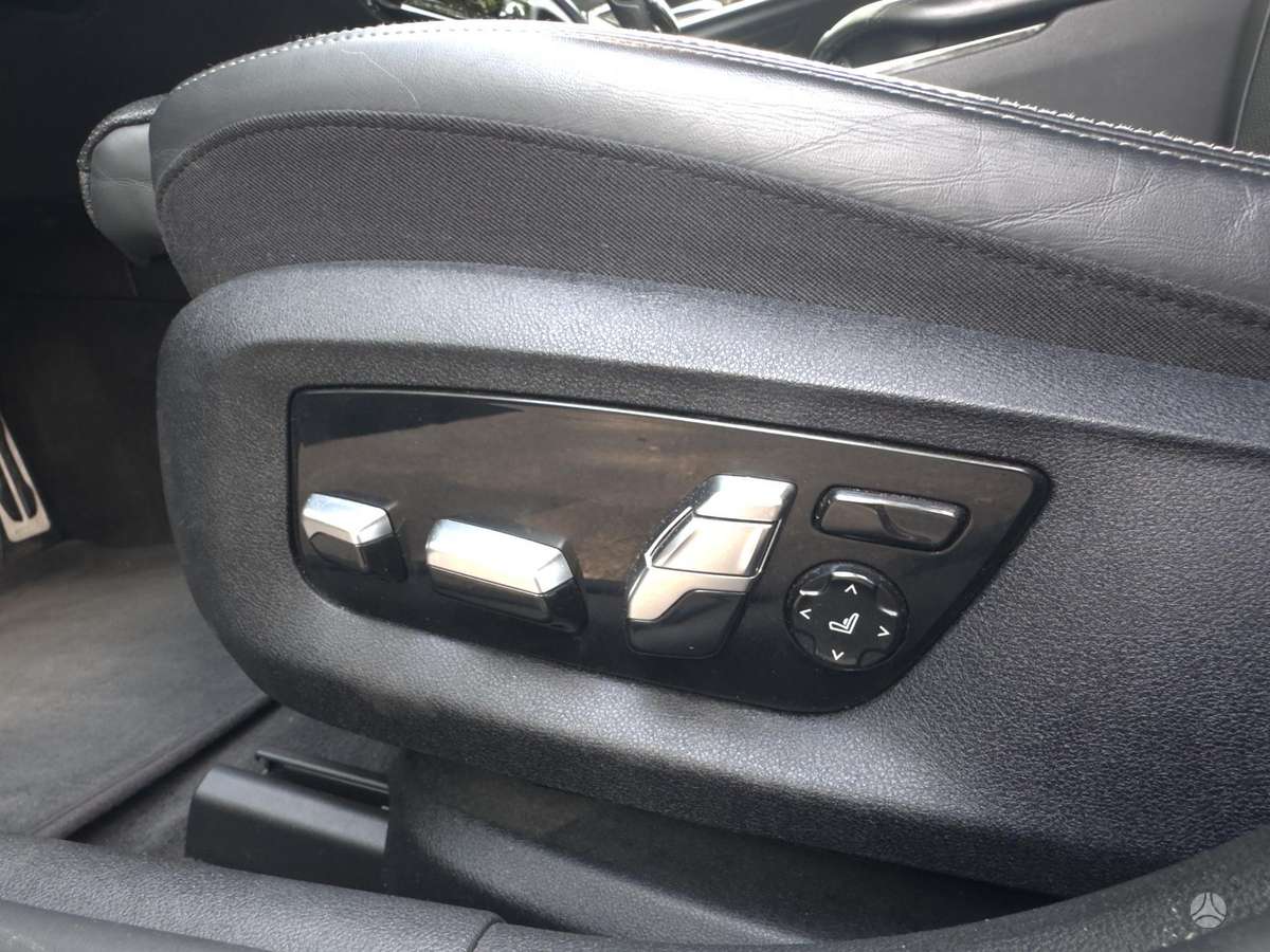 BMW M550, 4.4 l., Седан