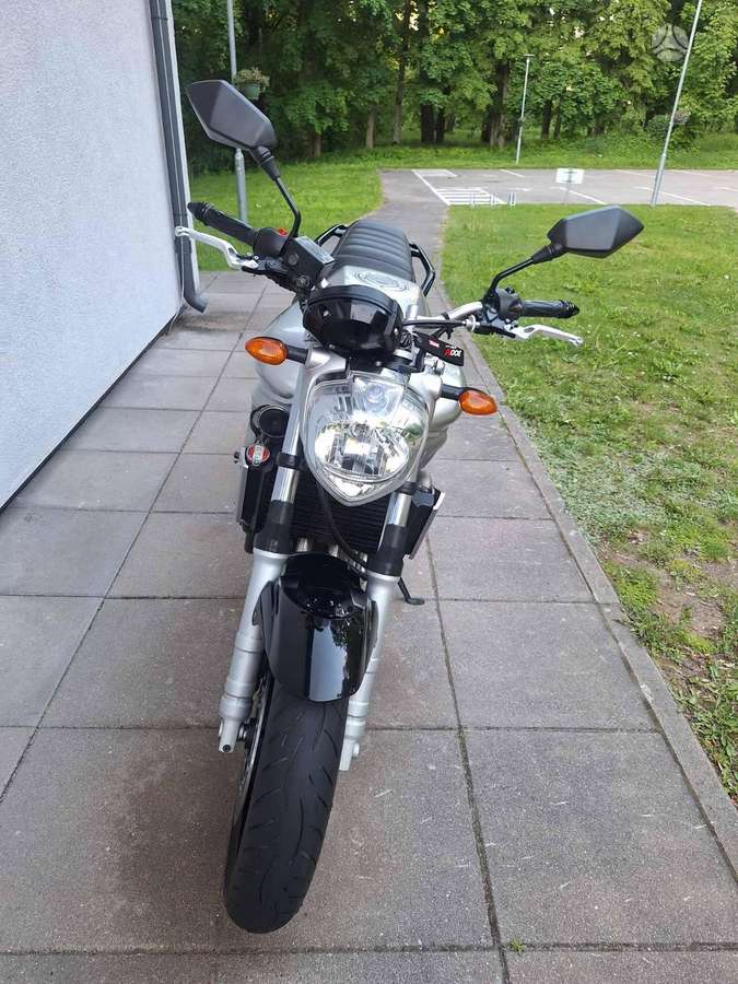Yamaha FZ 600cc, street / classic