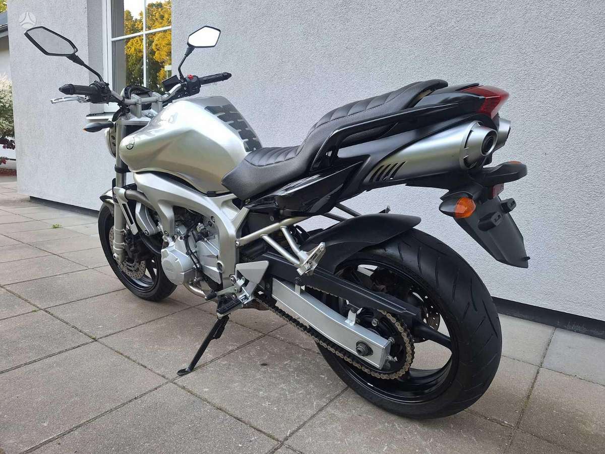 Yamaha FZ 600cc, street / classic