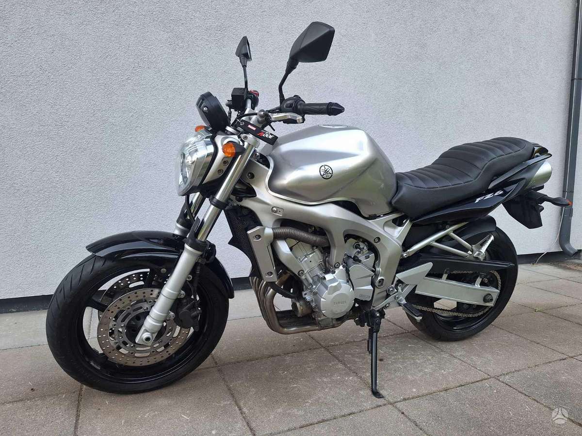 Yamaha FZ 600cc, street / classic