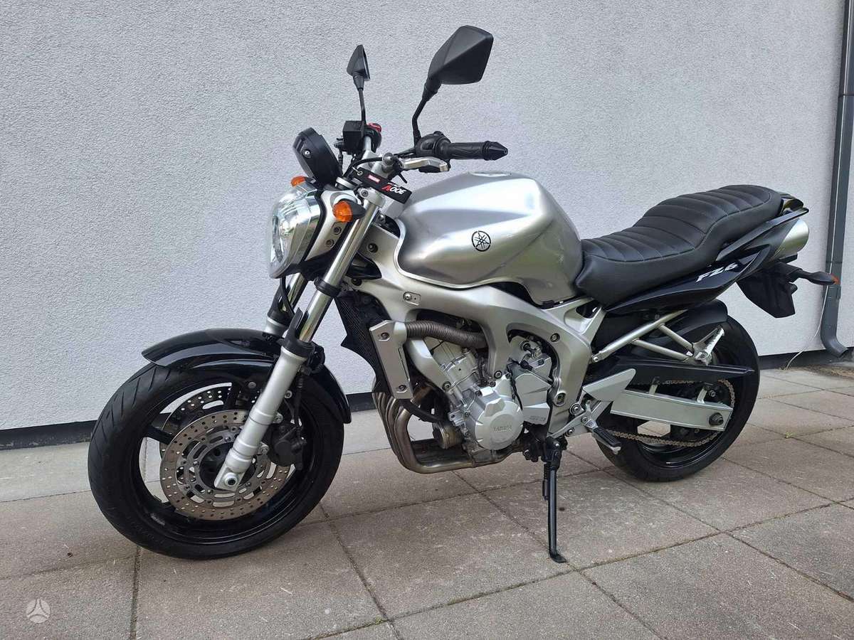 Yamaha FZ 600cc, street / classic