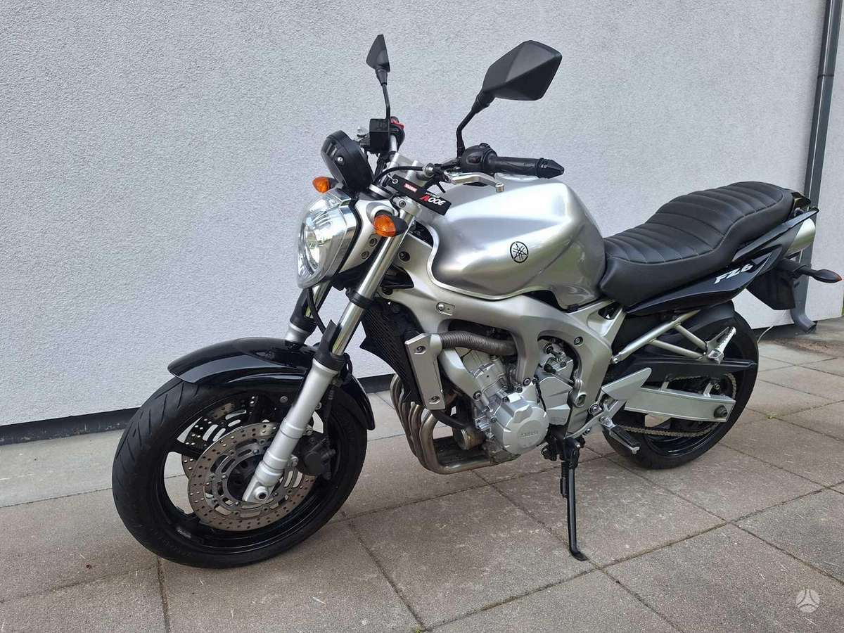 Yamaha FZ 600cc, street / classic