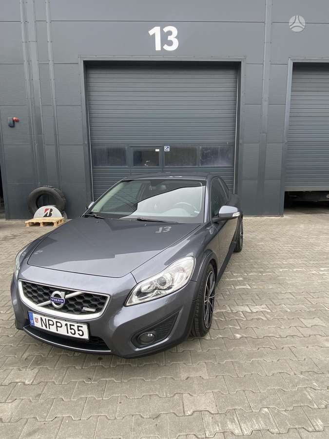 Volvo C30, 1.6 l., hatchback