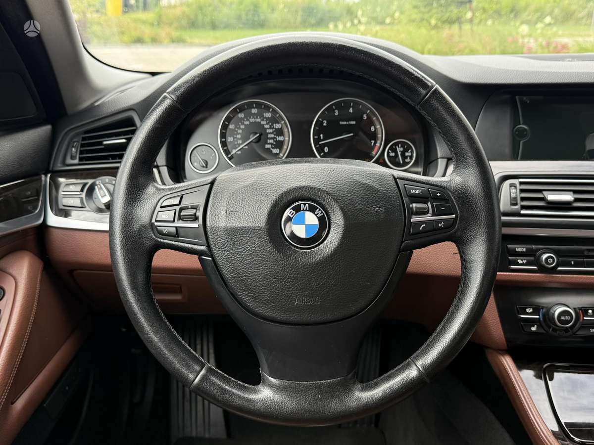 BMW 528, 3.0 l., Седан