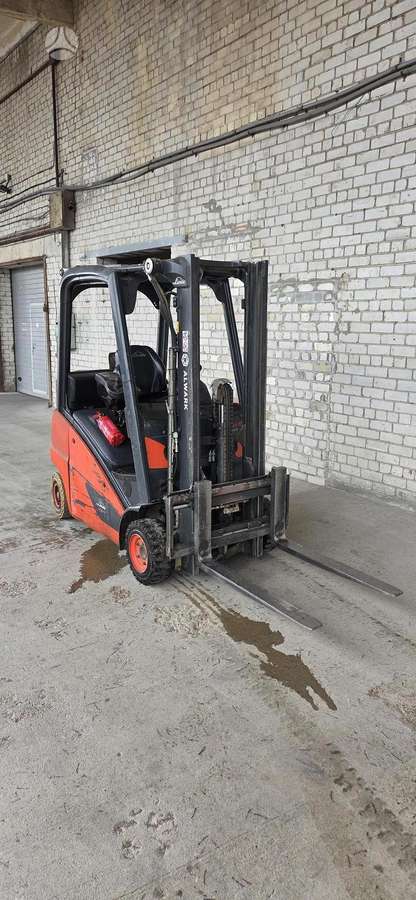 Linde H18T, šakiniai krautuvai