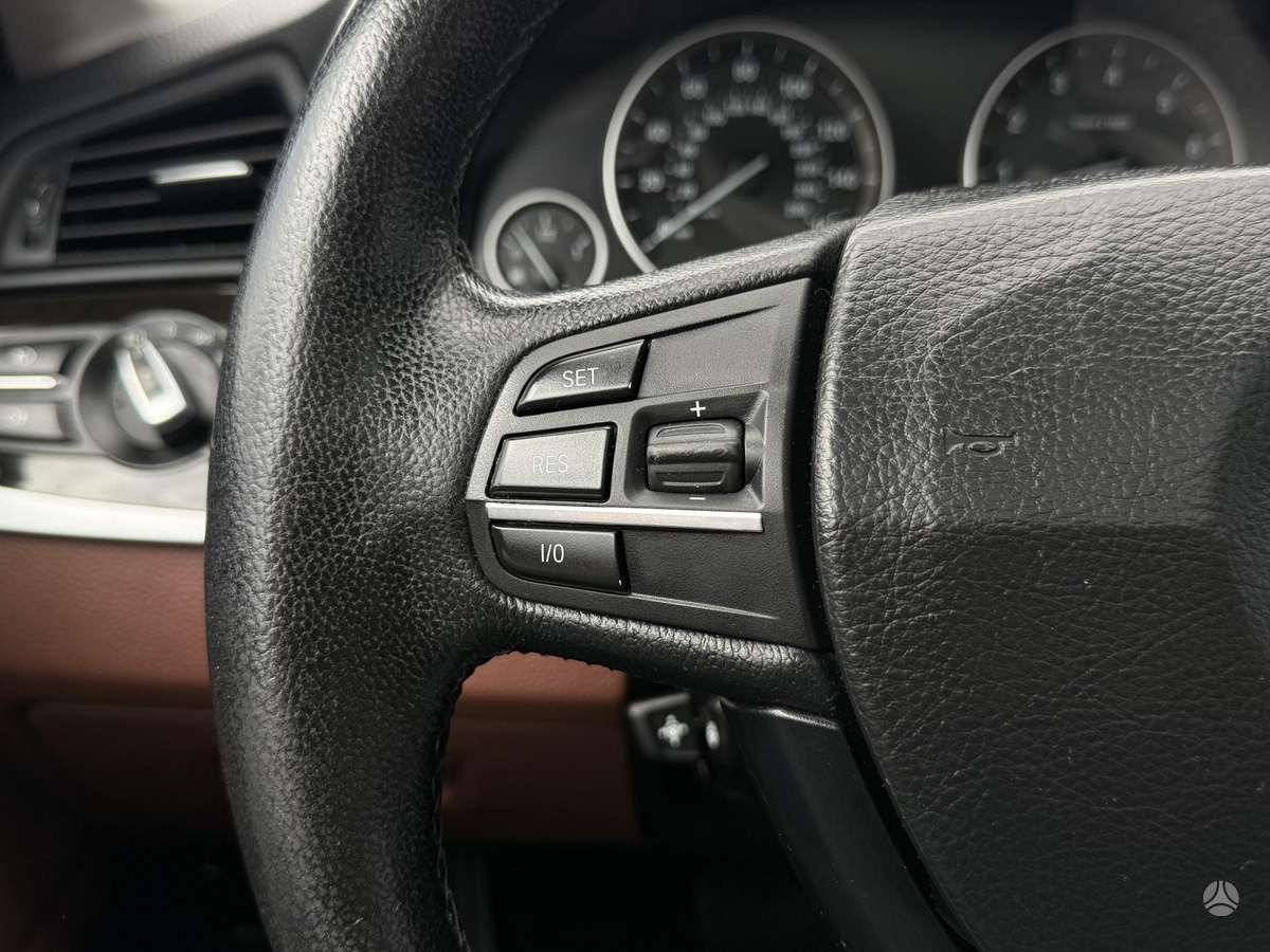 BMW 528, 3.0 l., Седан