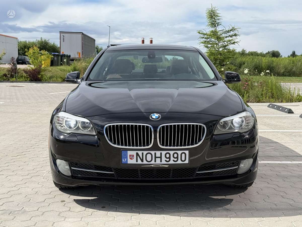BMW 528, 3.0 l., Седан