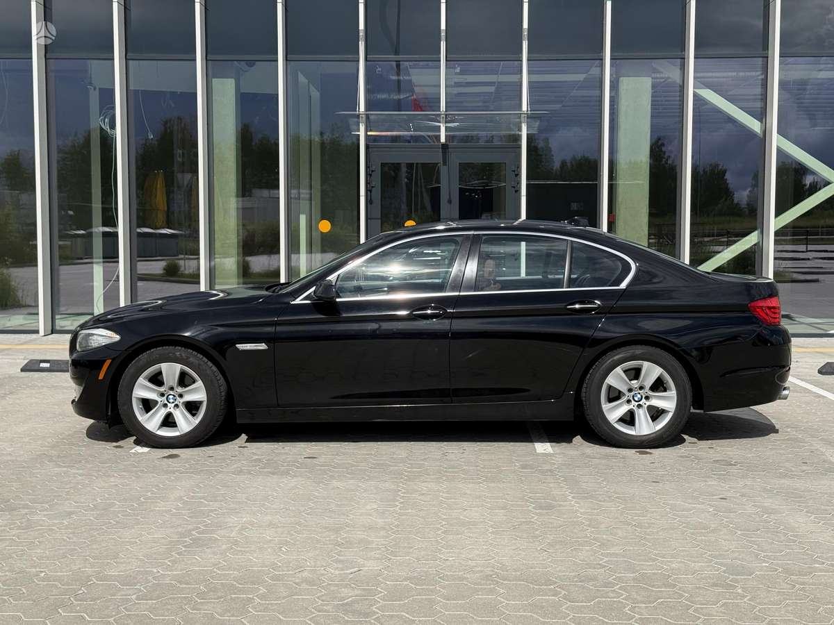 BMW 528, 3.0 l., Седан