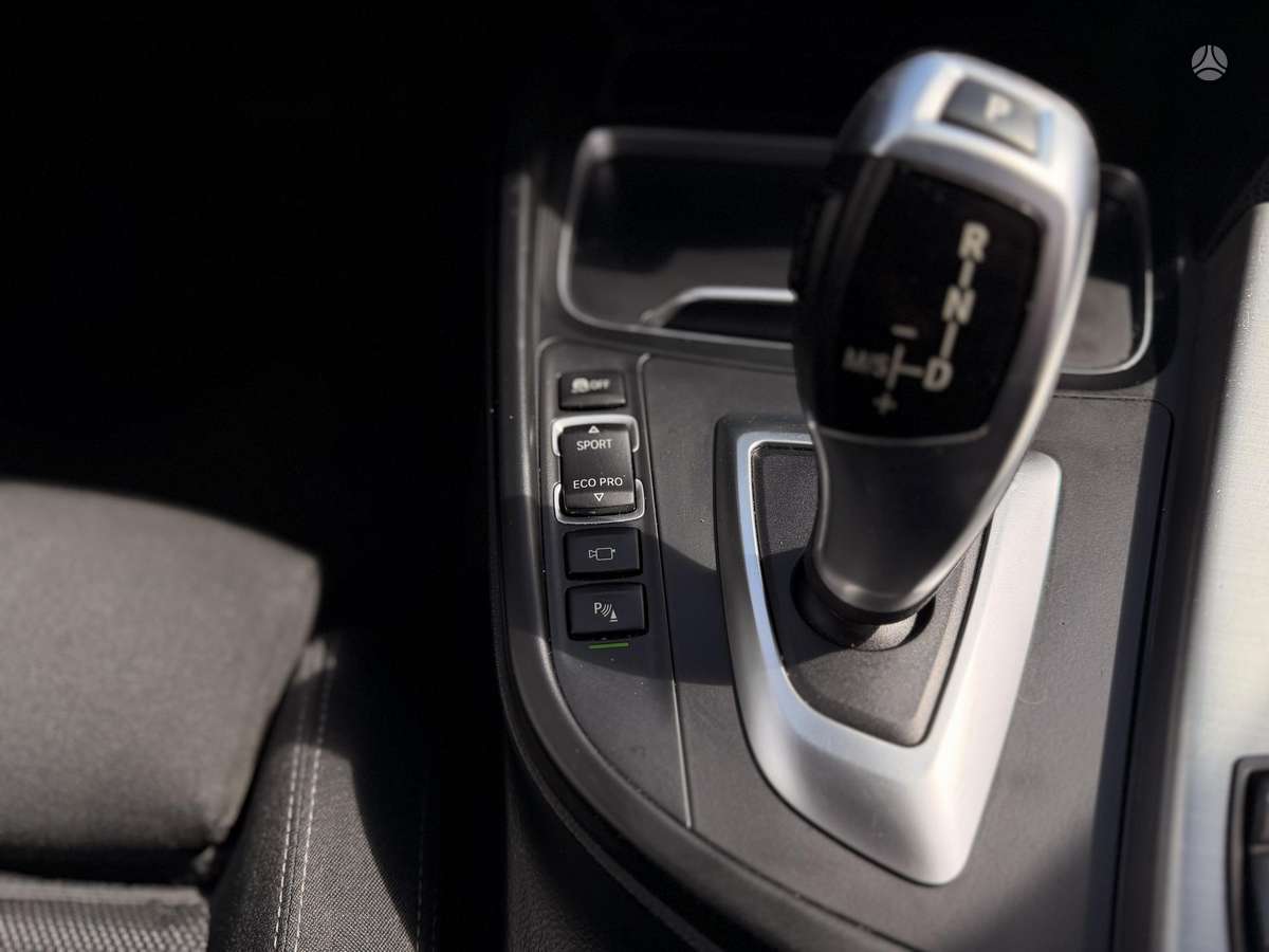 BMW 320, 2.0 l., universalas