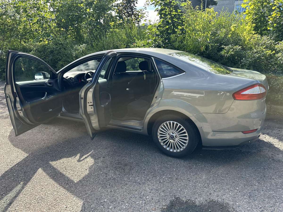 Ford Mondeo, 2.3 l., Седан