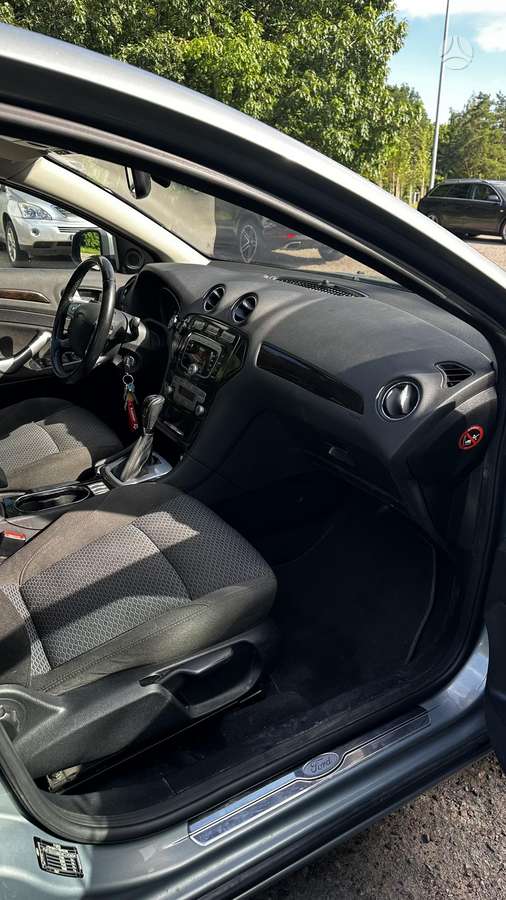 Ford Mondeo, 2.3 l., Седан