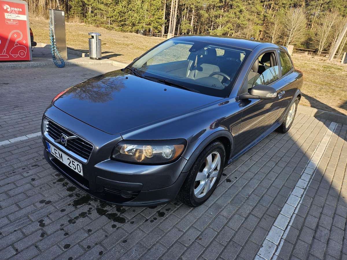 Volvo C30, 2.4 l., hatchback