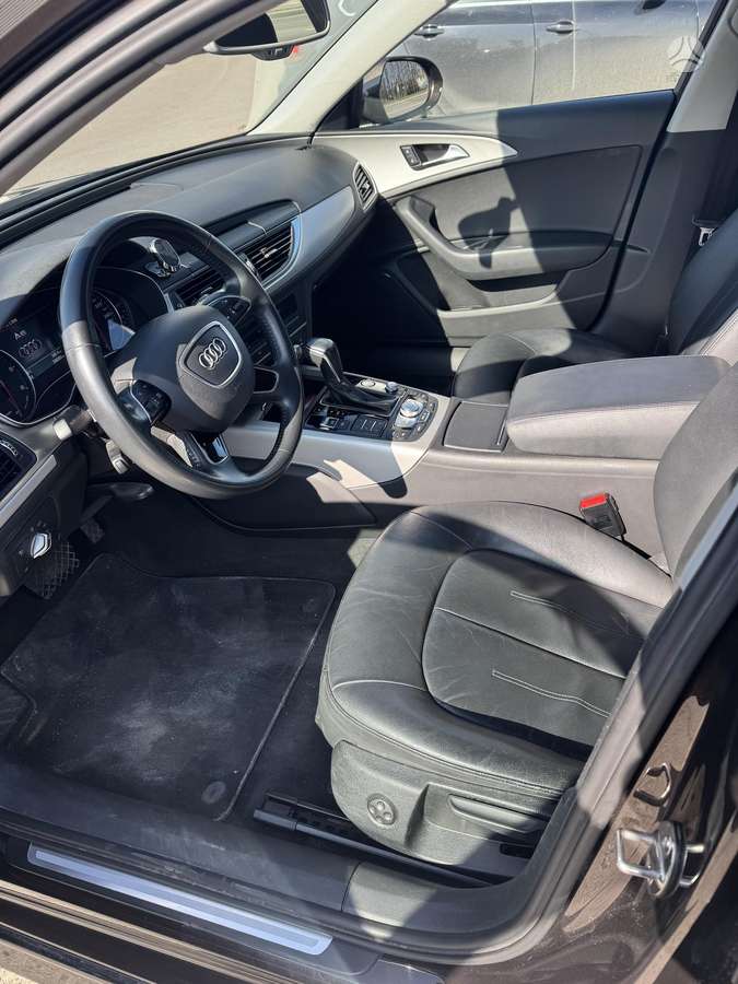 Audi A6, 2.0 l., Седан