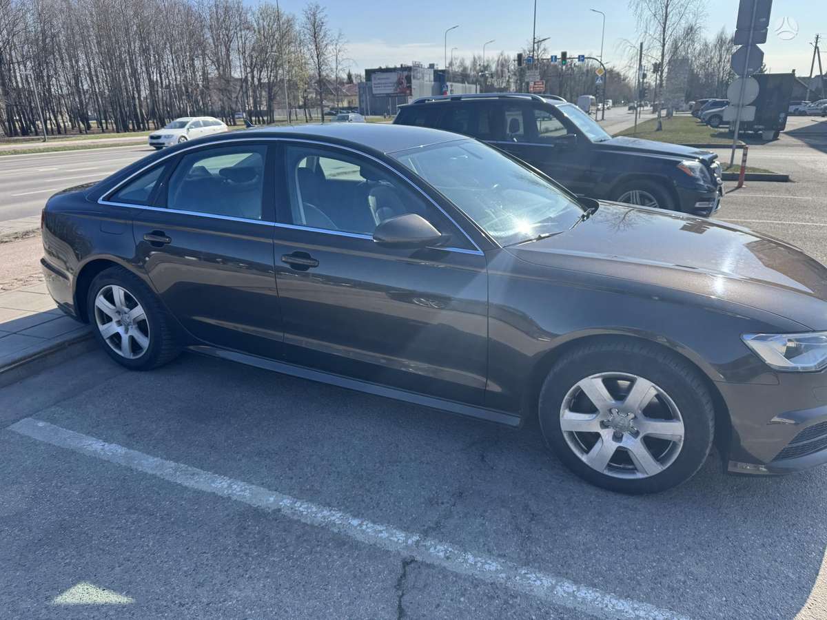 Audi A6, 2.0 l., Седан