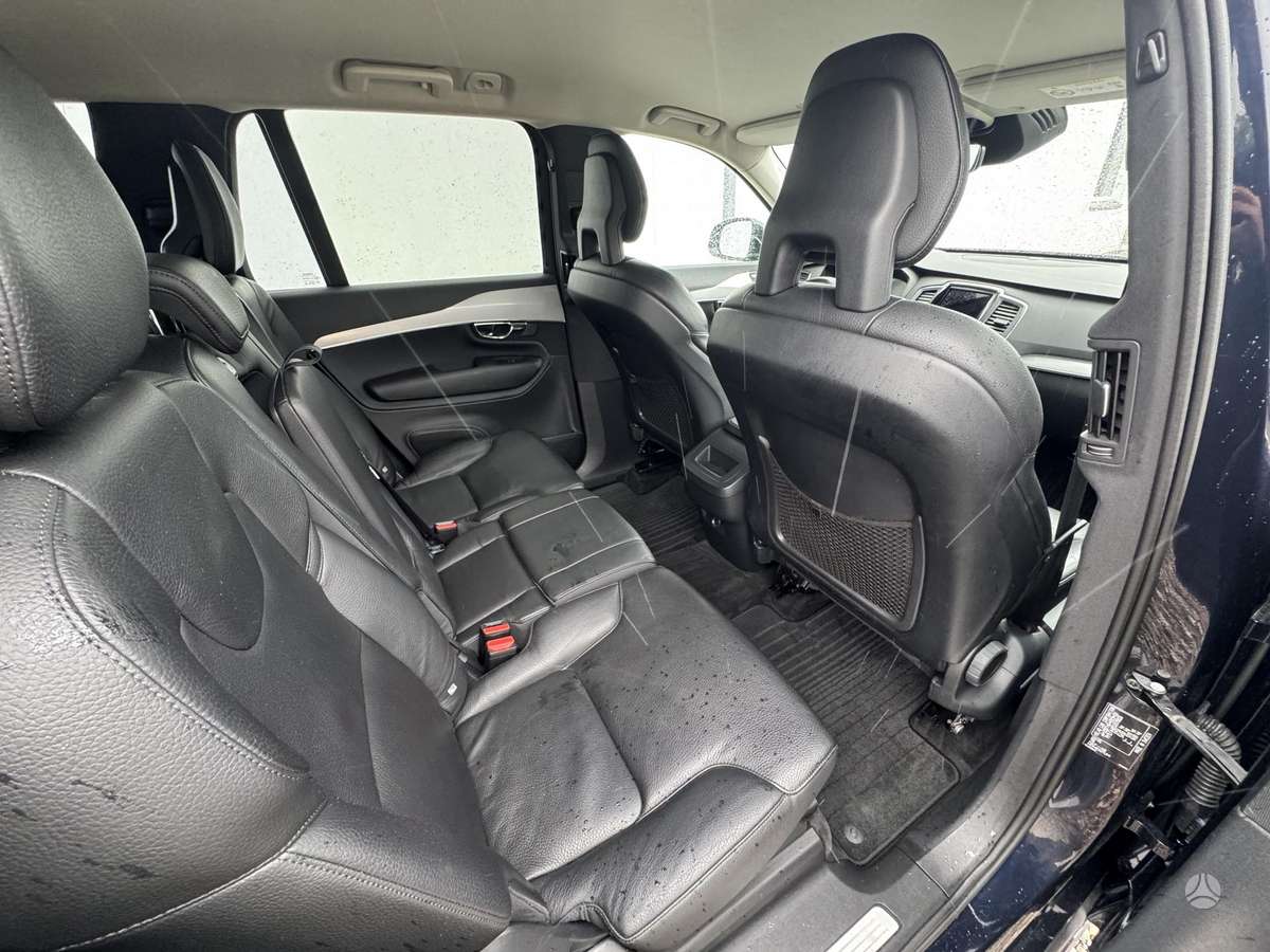 Volvo XC90 - 8
