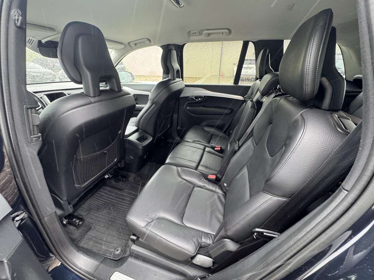 Volvo XC90 - 12