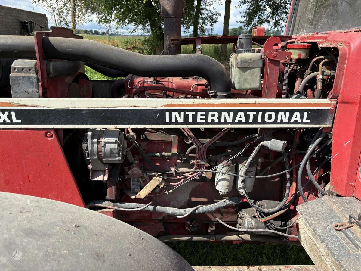 Internacional 956XL, tractors
