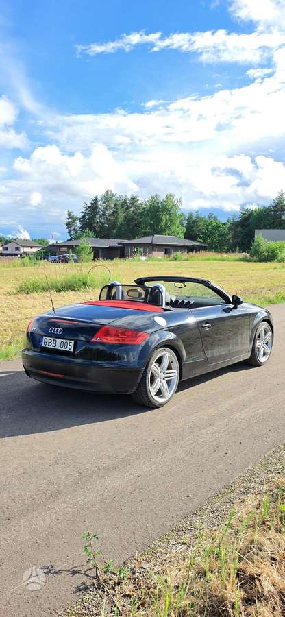 Audi TT, 2.0 l., convertible