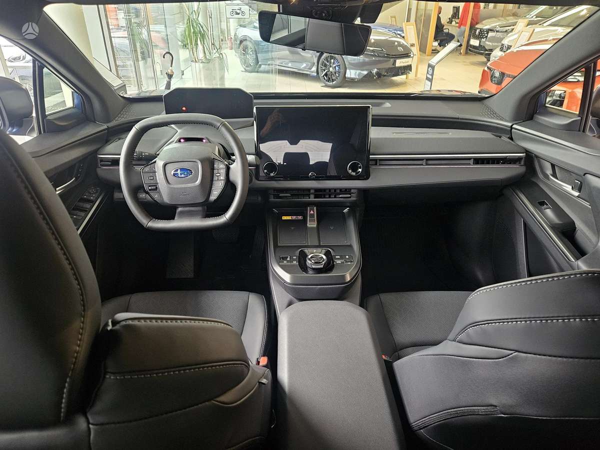 Subaru E-Outback, 74 kWh, off-road / crossover