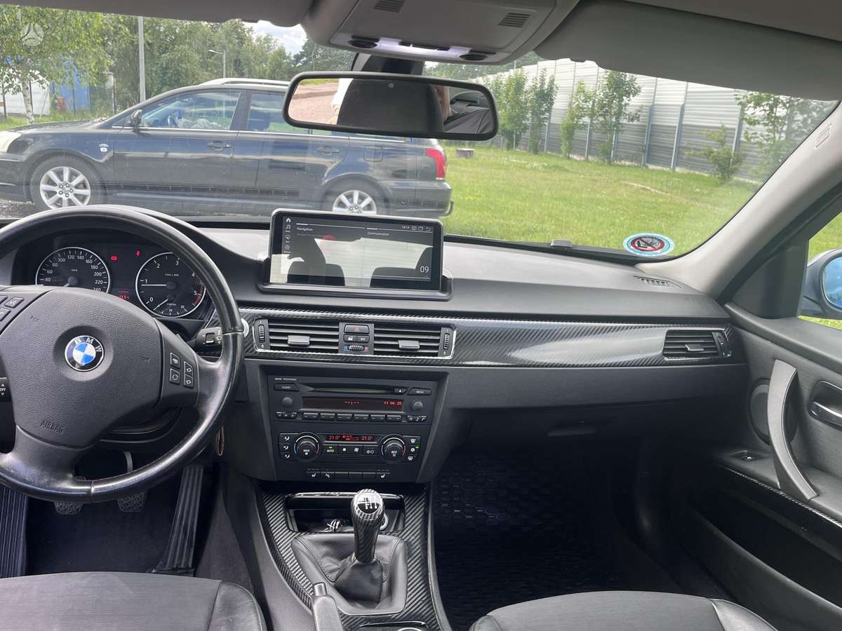BMW 320, 2.0 l., Седан