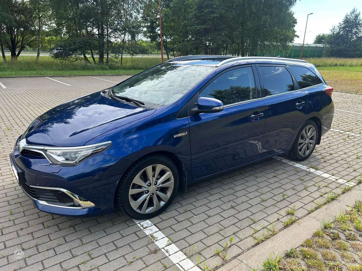 Toyota Auris - 2
