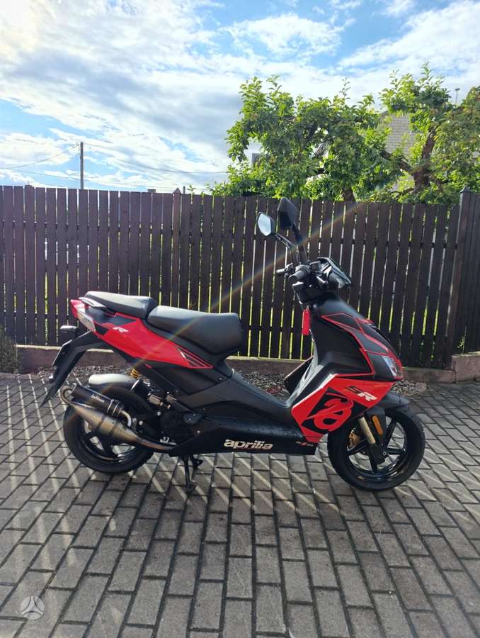 Aprilia SR 49cc, scooters / mopeds