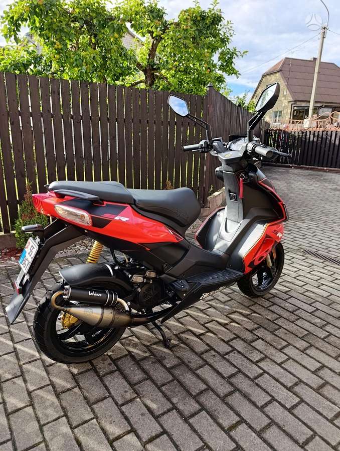 Aprilia SR 49cc, мотороллеры / мопеды
