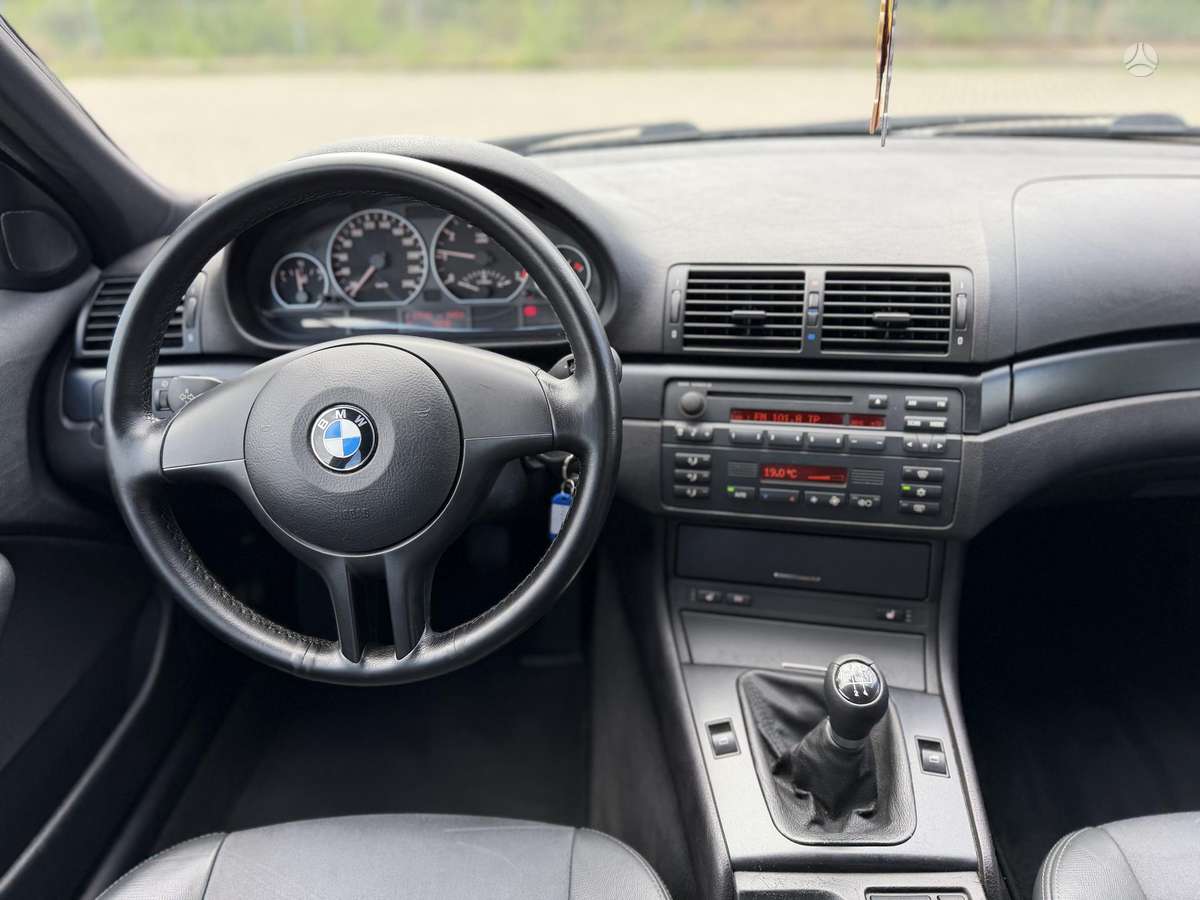 BMW 318, 2.0 l., Седан