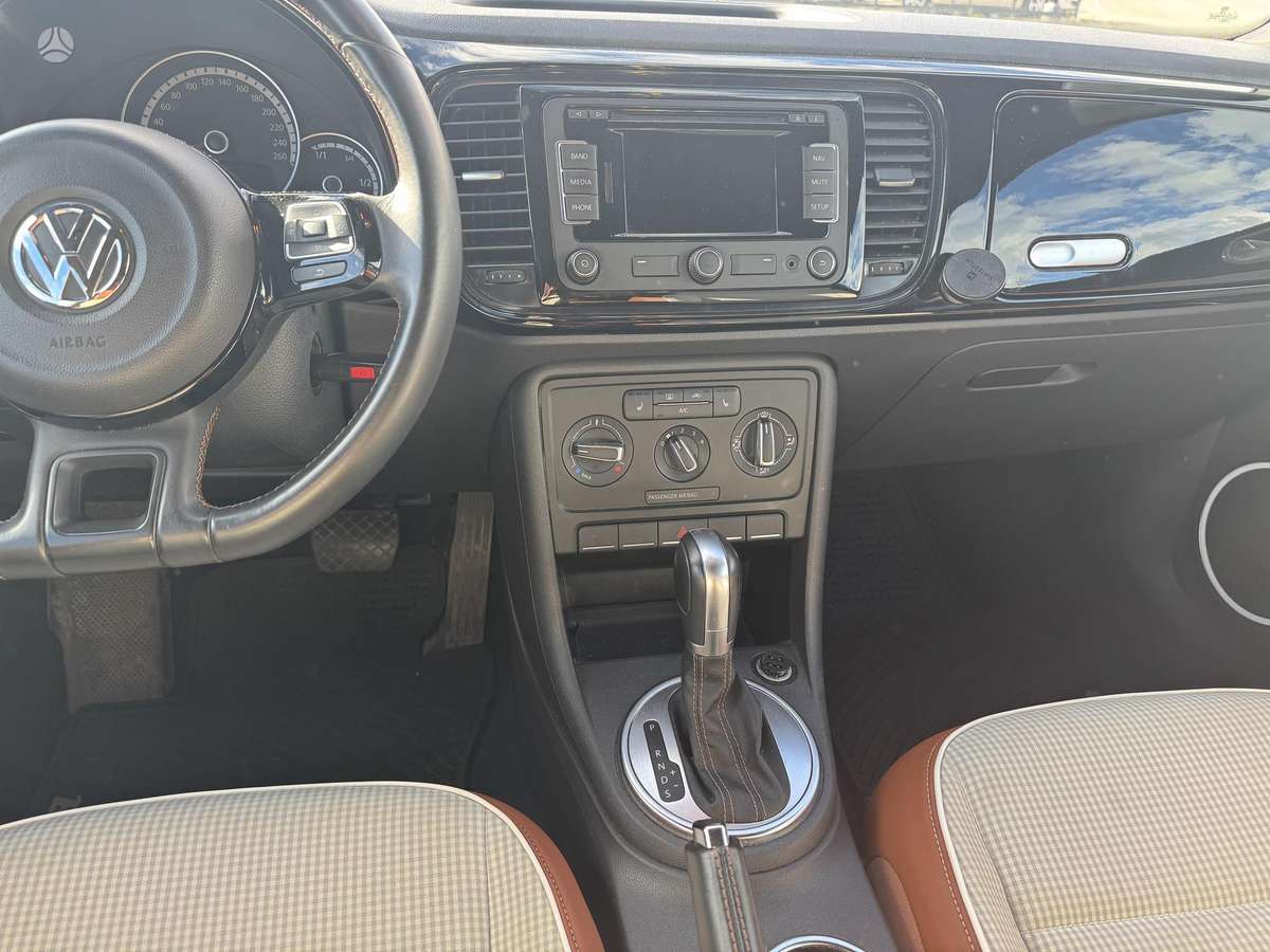 Volkswagen Beetle, 1.8 l., hatchback