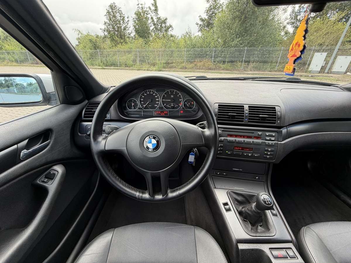 BMW 318, 2.0 l., Седан