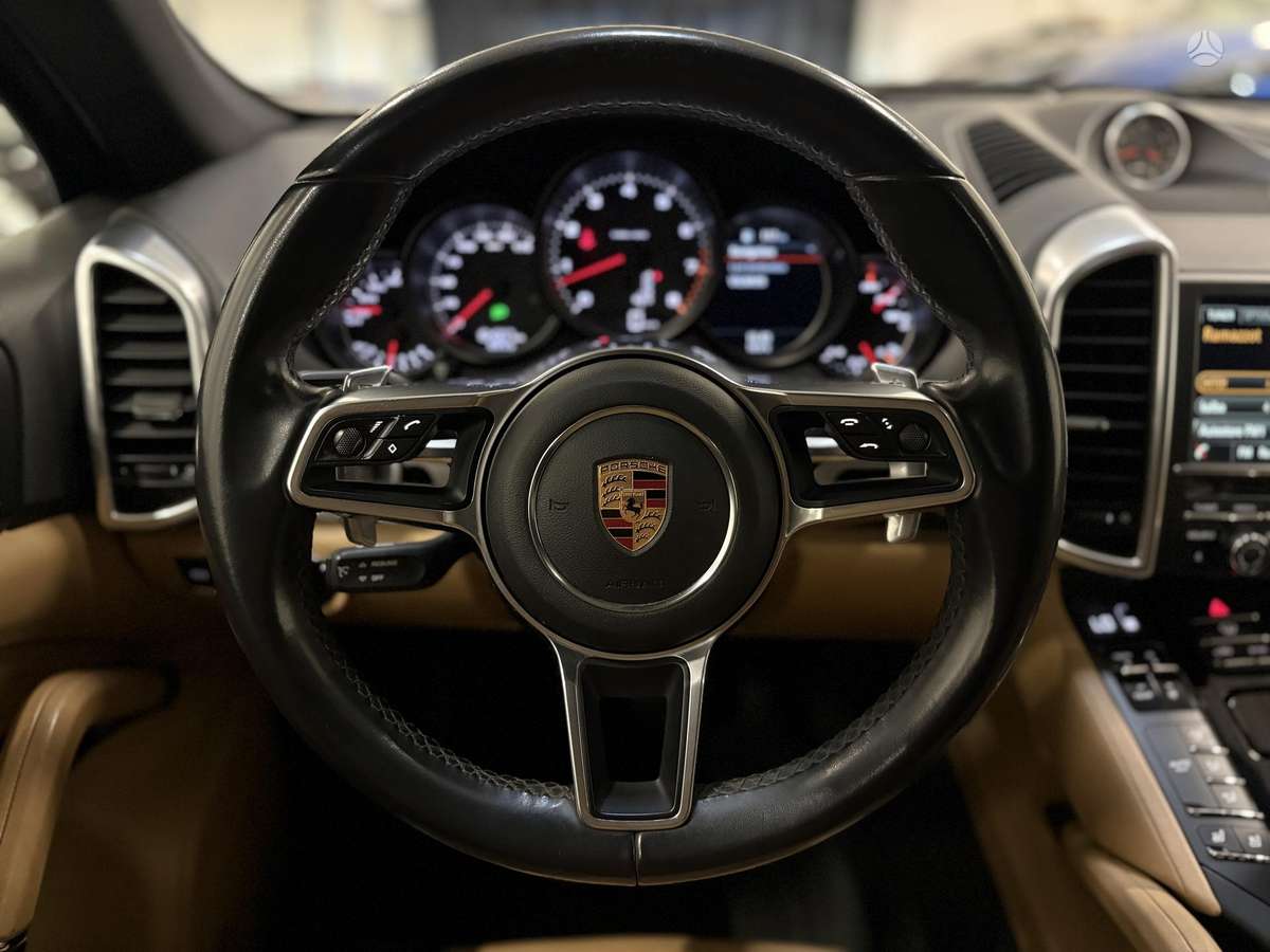 Porsche Cayenne, 3.6 l., off-road / crossover