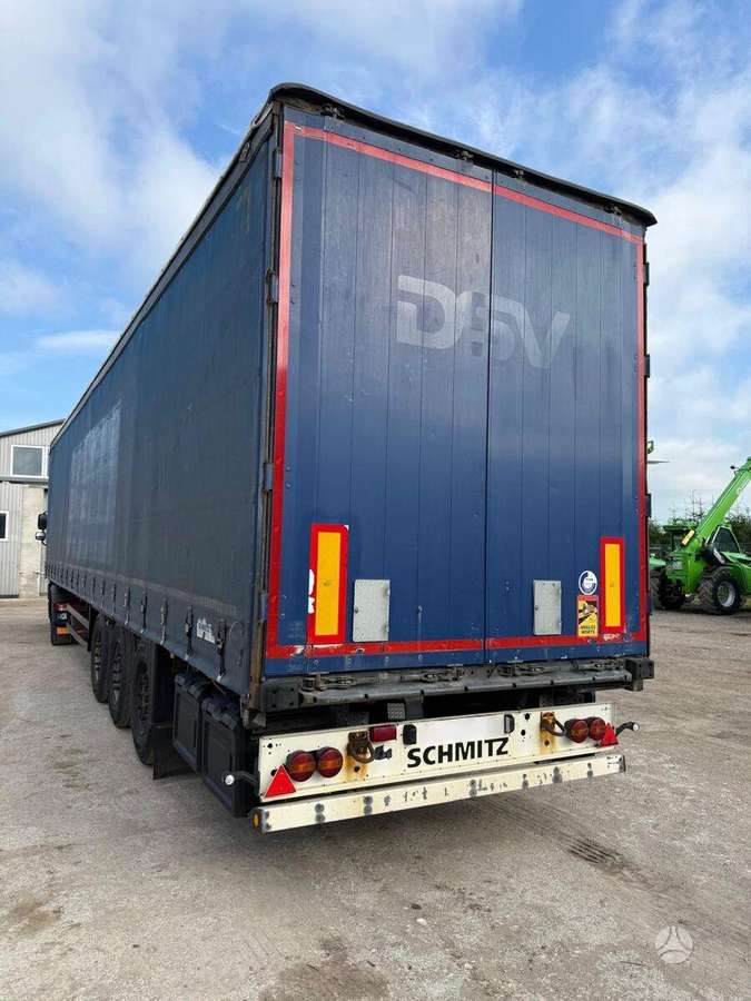 Schmitz SCB S3T, užuolaidinės / tentinės