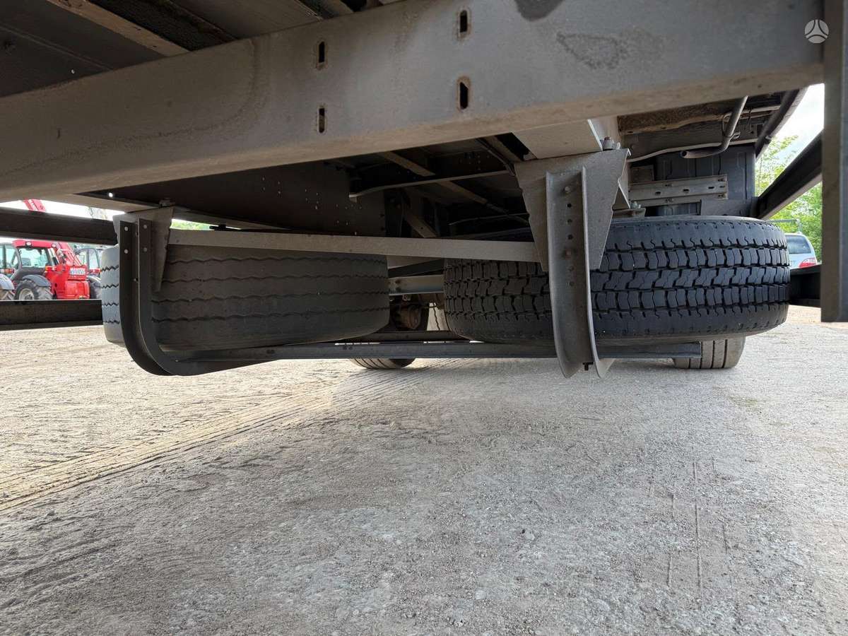 Schmitz SCB S3T, užuolaidinės / tentinės