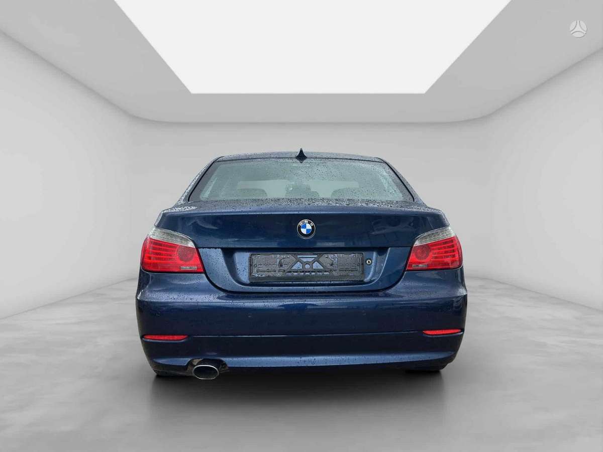 BMW 520, 2.0 l., Седан