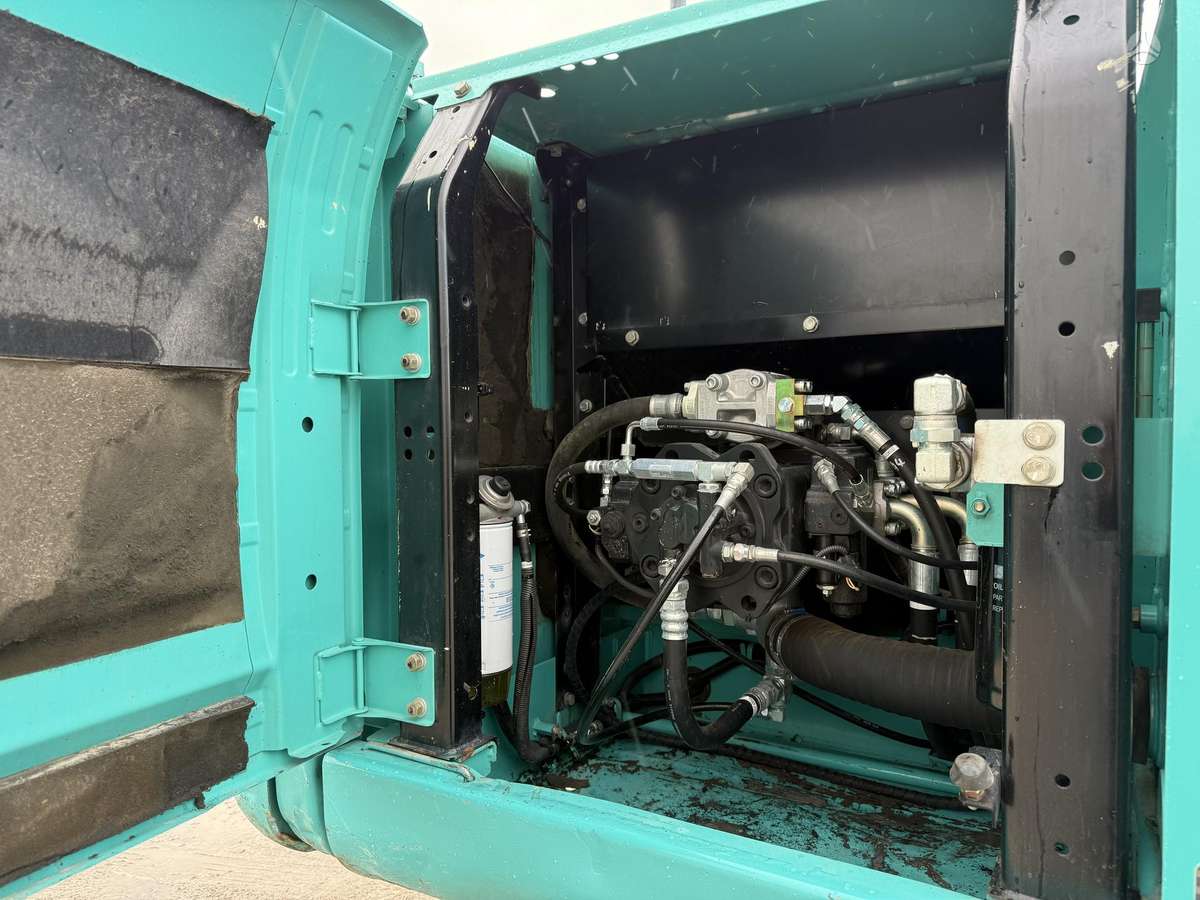 Kobelco SK 210 LC-9 , 800 mm, экскаваторы