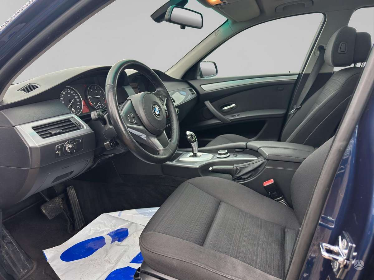 BMW 520, 2.0 l., Седан