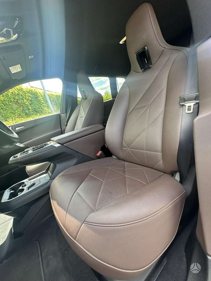 BMW iX, coupe