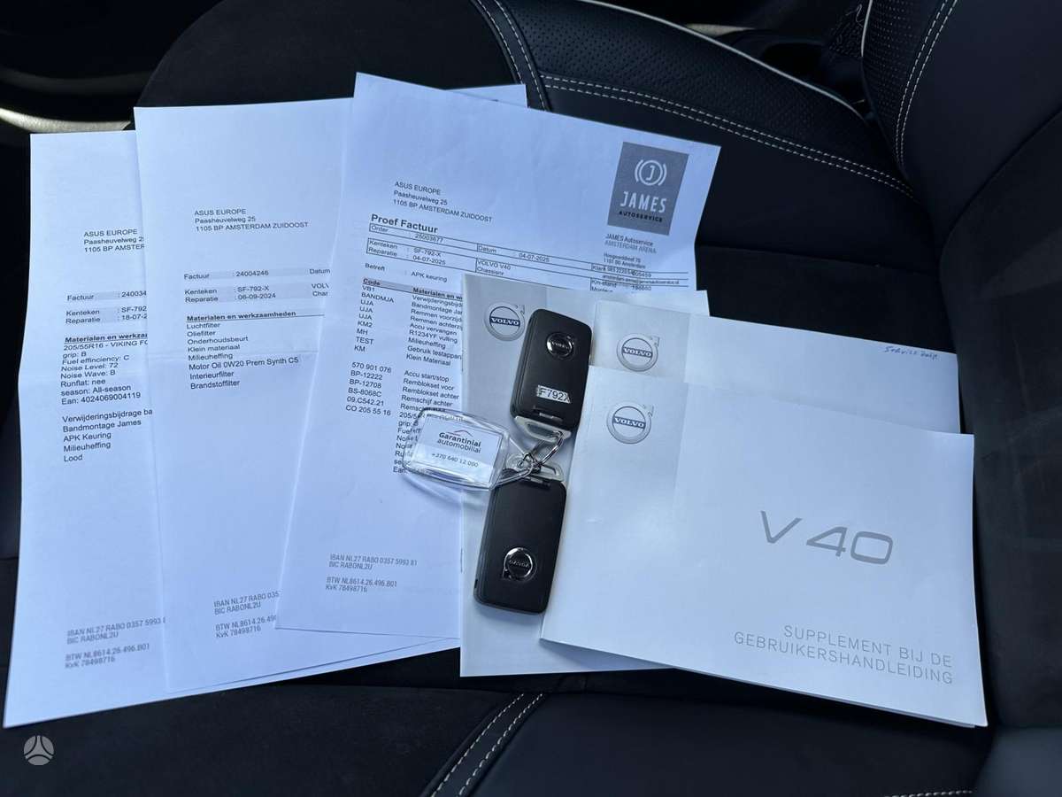 Volvo V40, 2.0 l., Хэтчбек